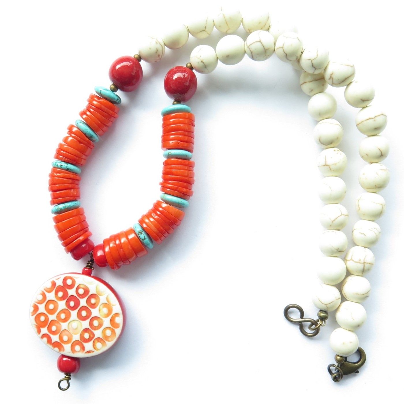 Circles Chunky beaded ceramic pendant necklace