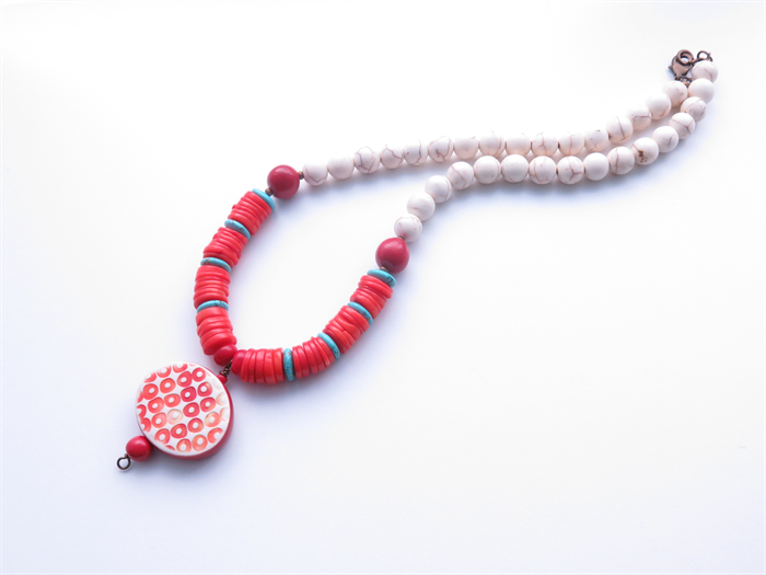 Circles Chunky beaded ceramic pendant necklace
